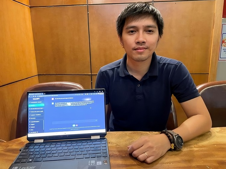 Nguyễn Phạm Tuấn Anh, người sáng lập công cụ VoiceGPT tại Việt Nam. Ảnh: Hà An